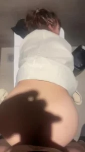 公共厕所爆草少妇  叫声能射