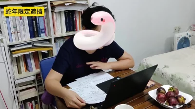 高辣文h书包网我和博士_反差熟女_屁股大过肩_寻0755固炮