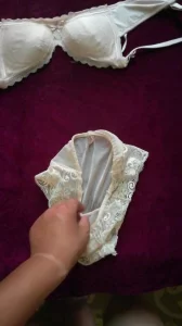 [原创] 老婆新买的内衣，性感吗，又开始发骚准备3人行了