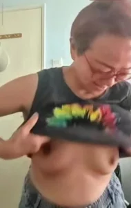 Hong Kong cheating granny
