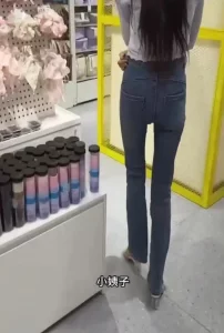 隋炀帝艳史txt老婆不在家强操刚刚离异身材火爆的大姨子